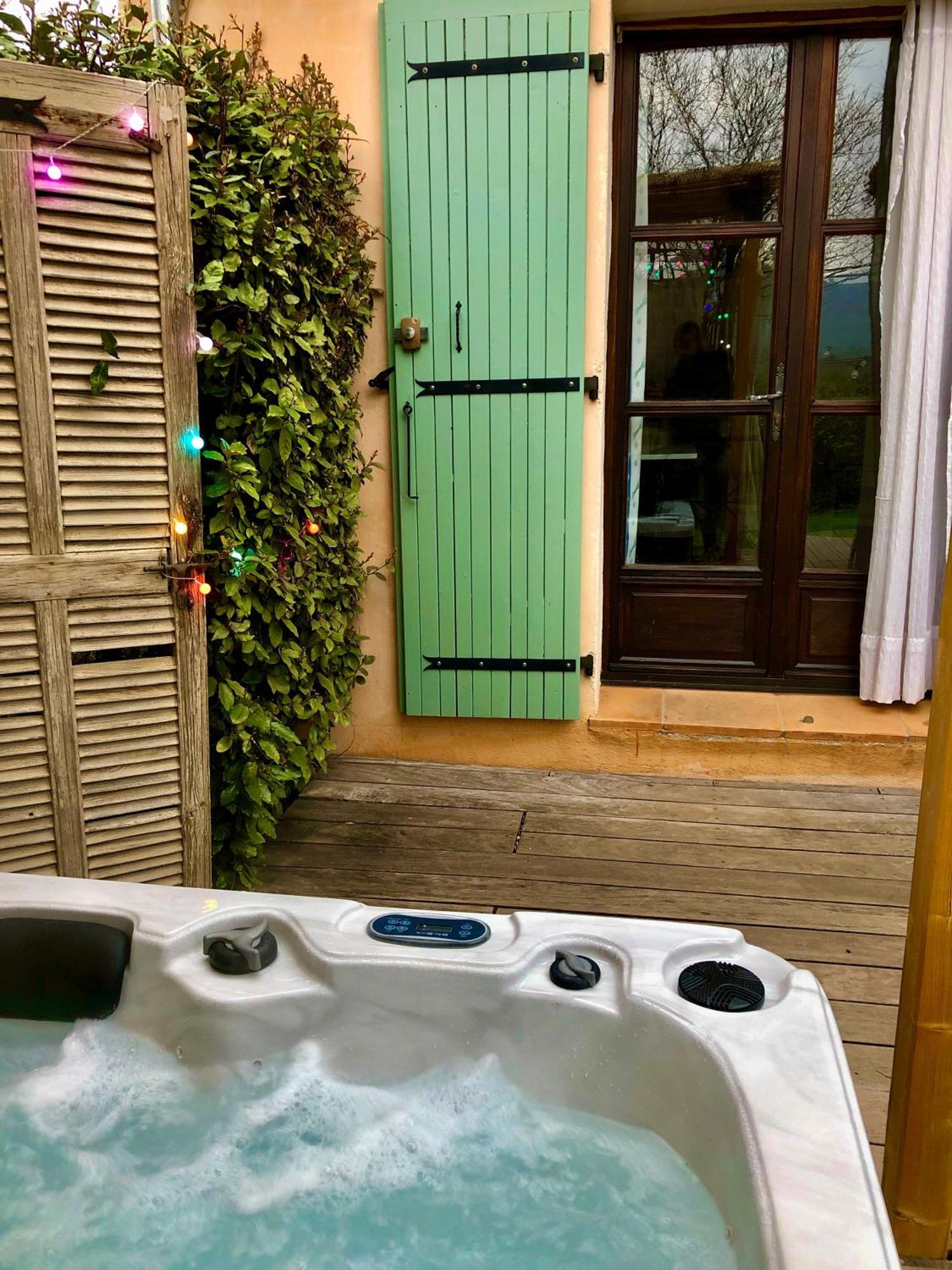 L'Oustaou B&B Piscine & Spa Besse-sur-Issole Εξωτερικό φωτογραφία