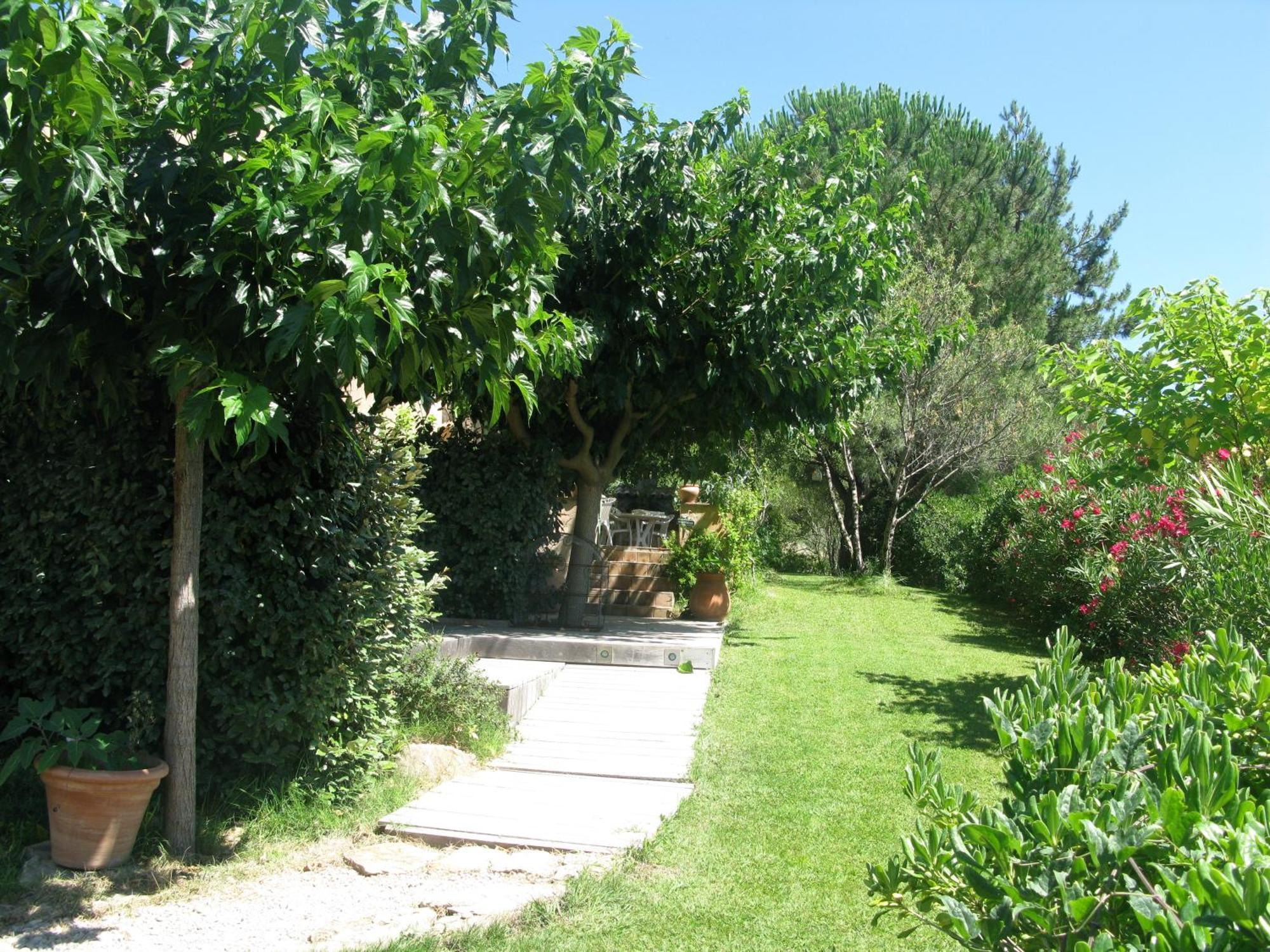 L'Oustaou B&B Piscine & Spa Besse-sur-Issole Εξωτερικό φωτογραφία